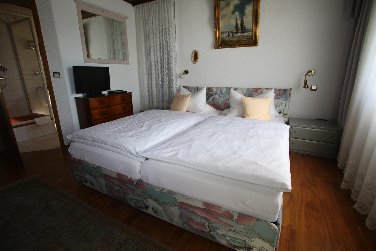 Pension Weinberg Mit Landhaus Nizza Gleisweiler Екстер'єр фото